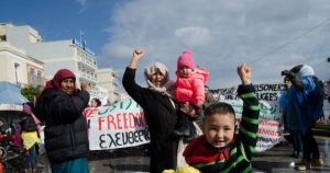 Petition: Evacuate the concentration camps now! Housing for all refugees!
